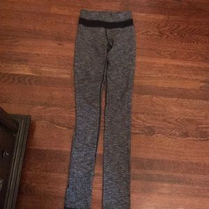 Lululemon size 2 grey and black leggings