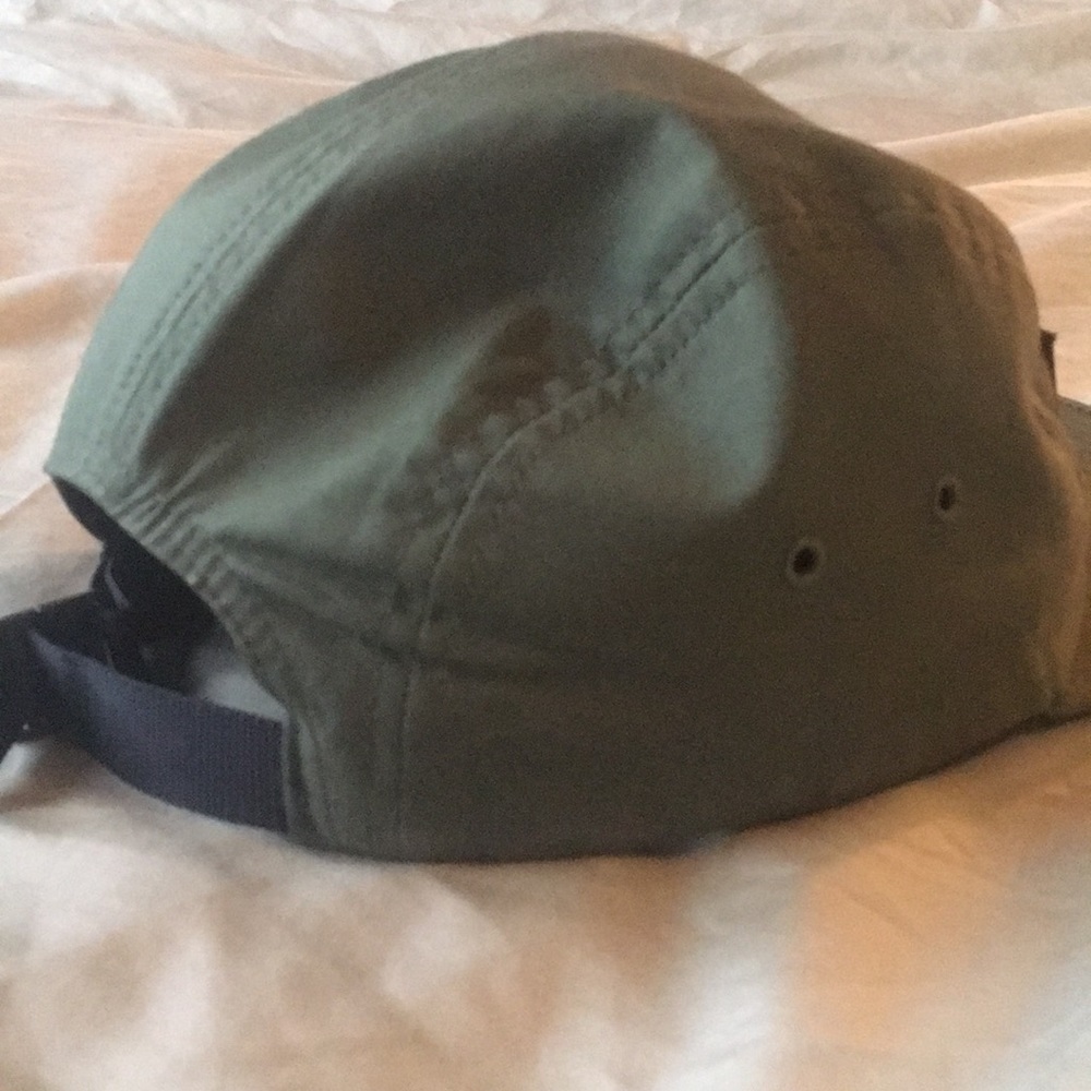 Supreme 5-Panel - Picture 2 of 2