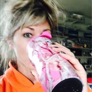 Meet your Posher, Crystal