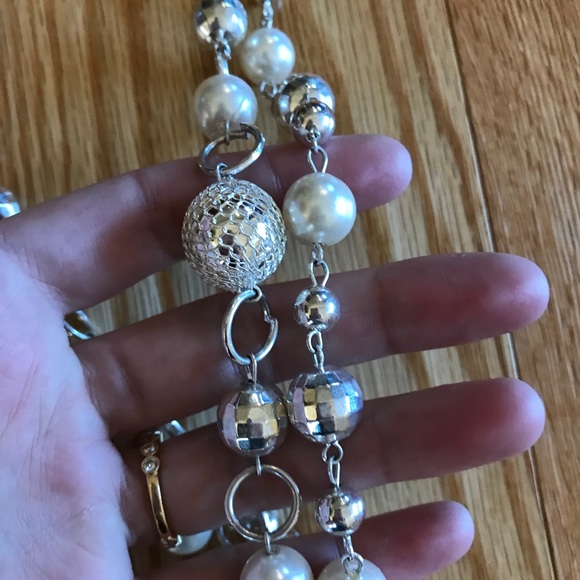 Long chunky silver & pearl beaded strand necklace - Picture 6 of 6