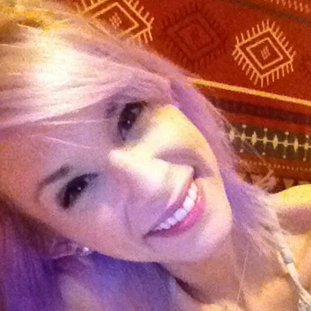 Meet your Posher, Victoria