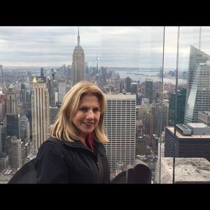 Meet your Posher, Elizabeth