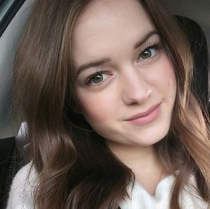 Meet your Posher, Coral