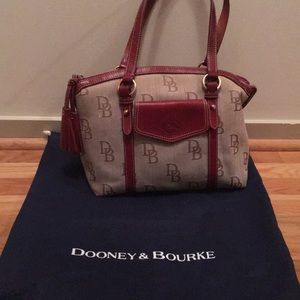 Dooney & Bourke satchel bag