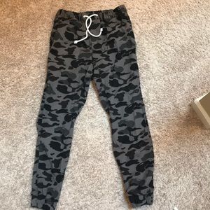 H&M’s Men joggers