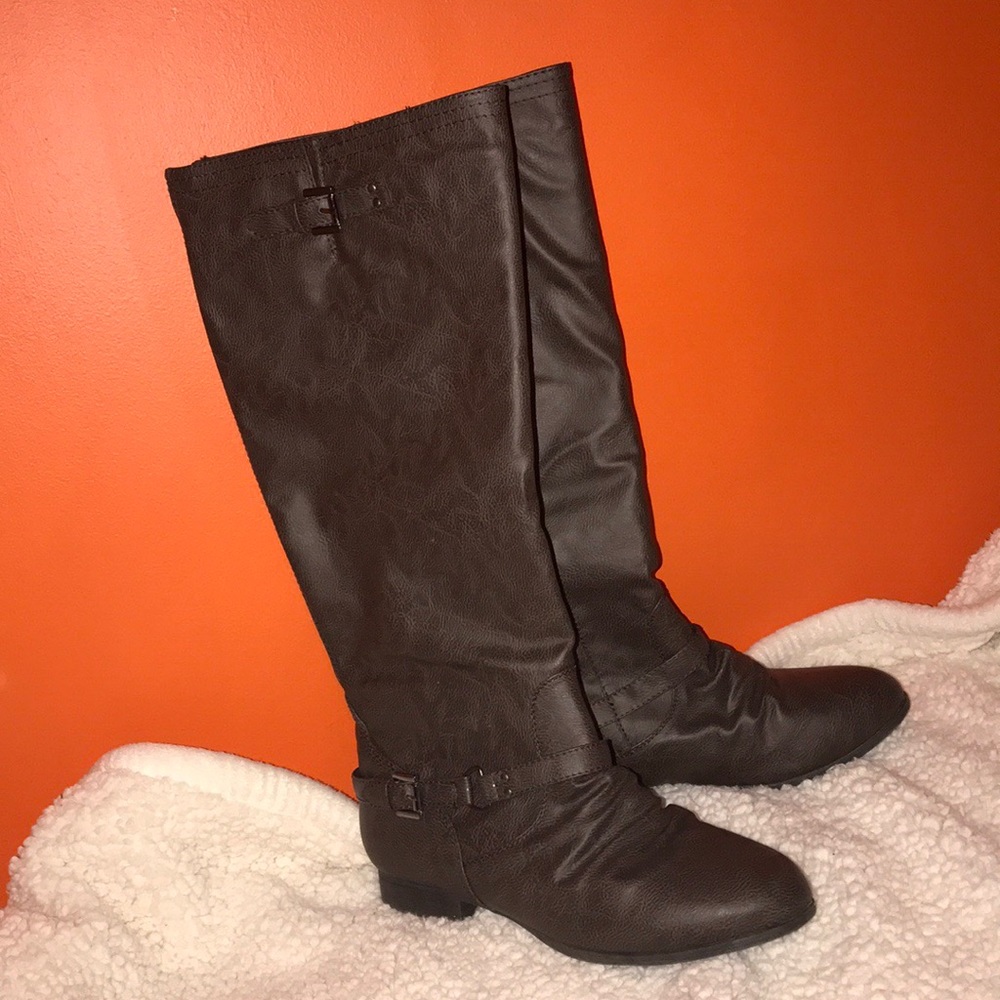 Dress boots