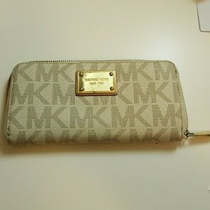 MK wallet