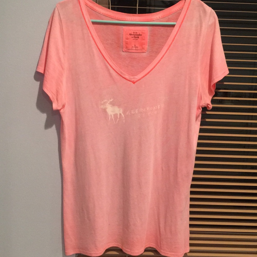 Cute Abercrombie tshirt