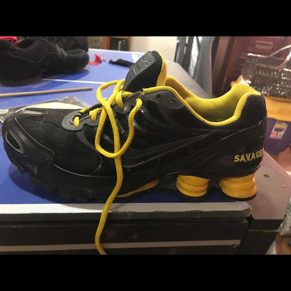 Men’s Nike shoes