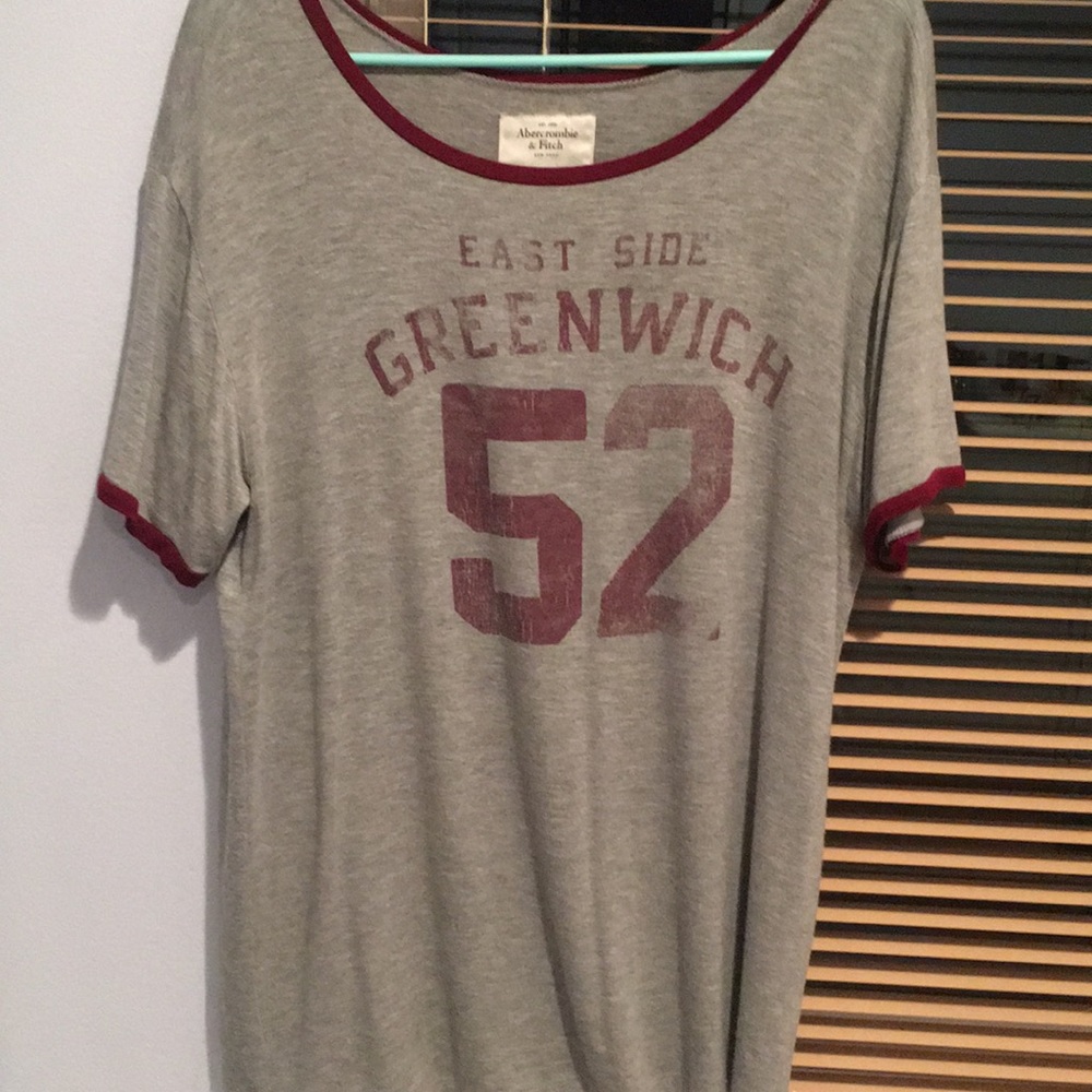 Cute Abercrombie tee
