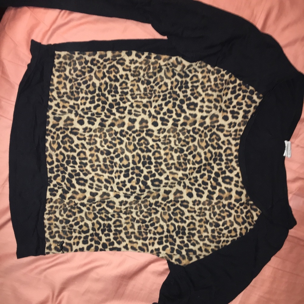 Leopard long sleeve top