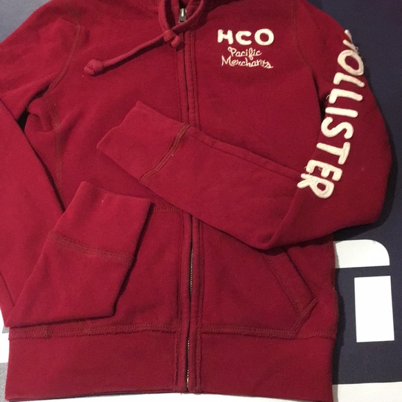 ♥️Hollister zip up hoodie. - Picture 3 of 6