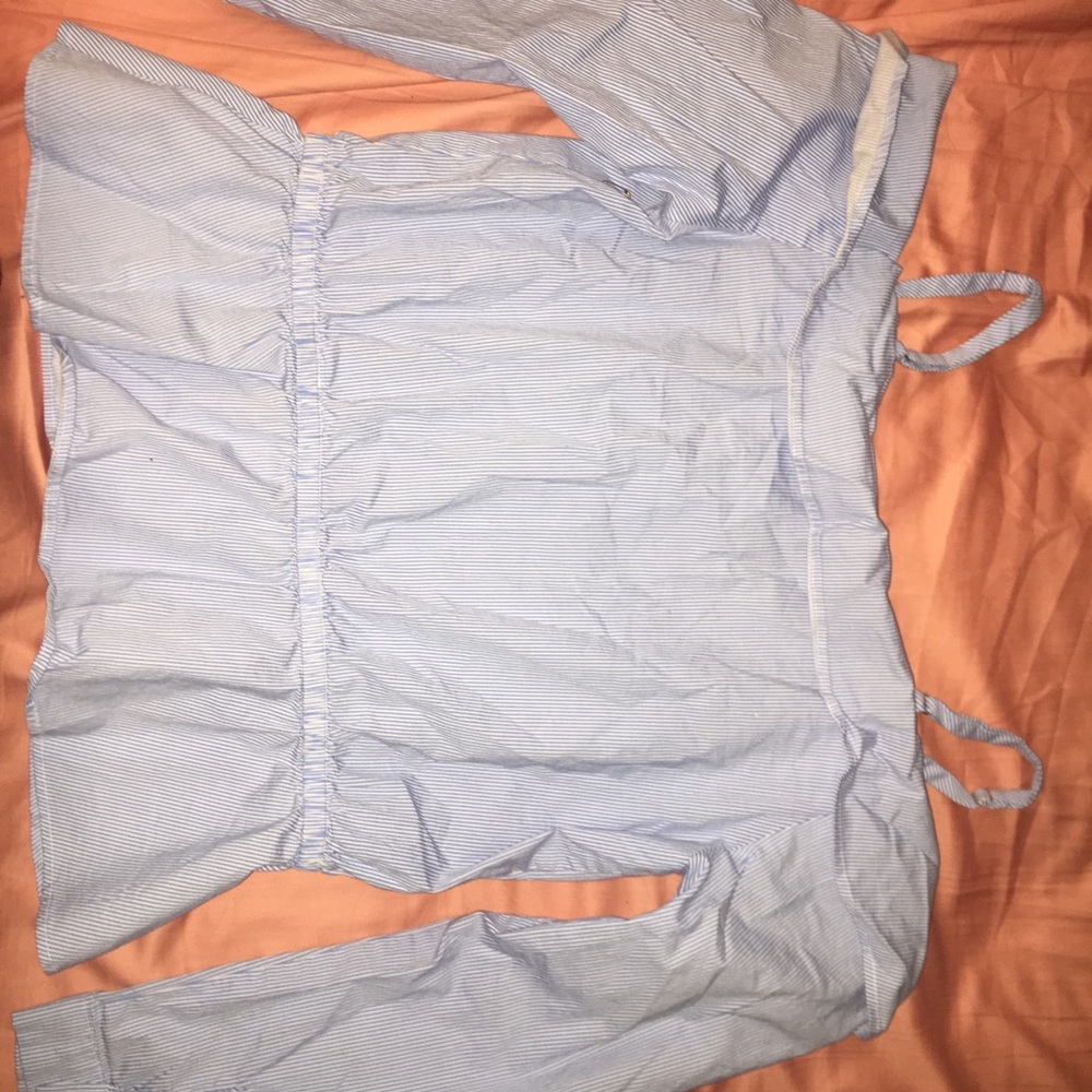 Cute blouse - Picture 3 of 3