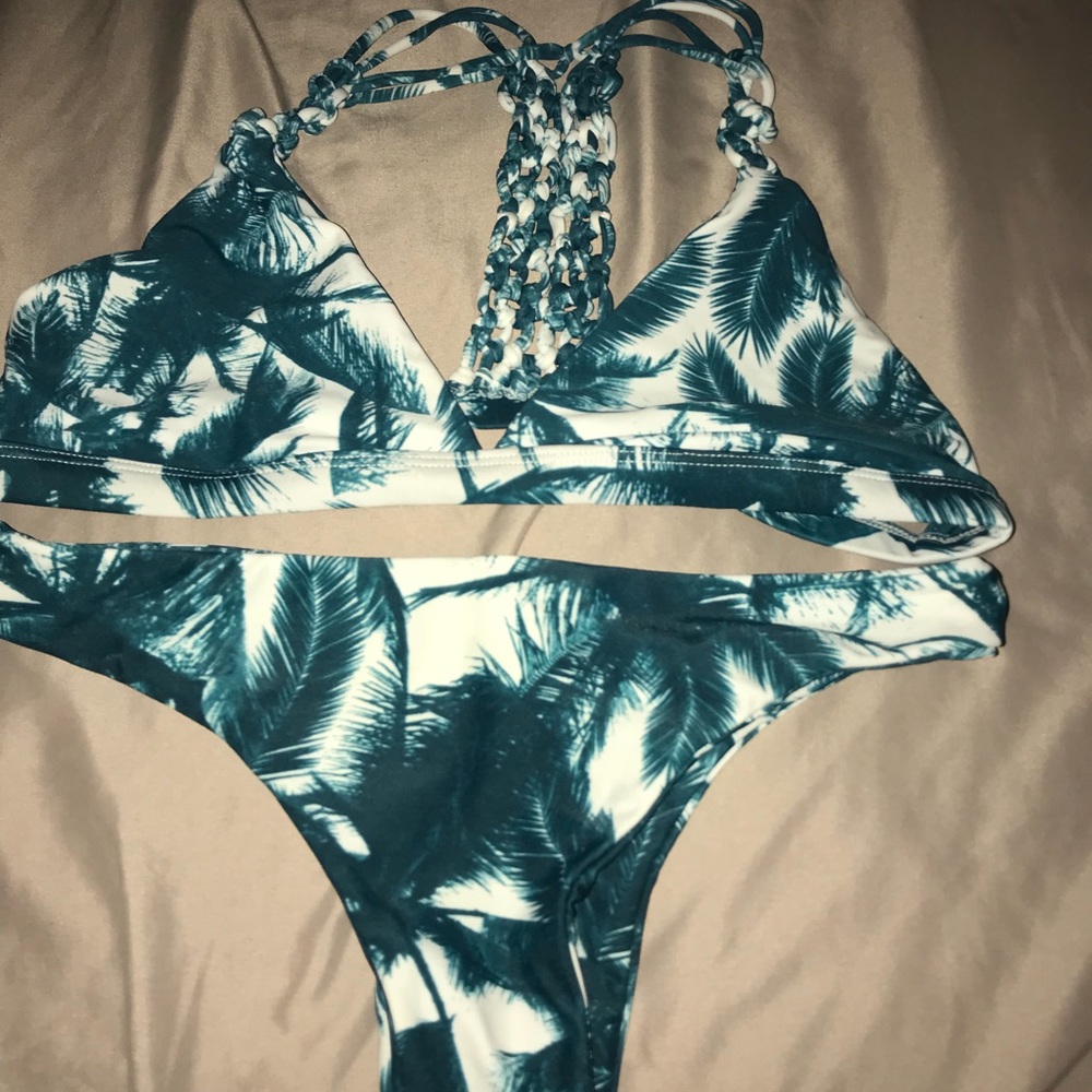 Mikoh 2 piece!