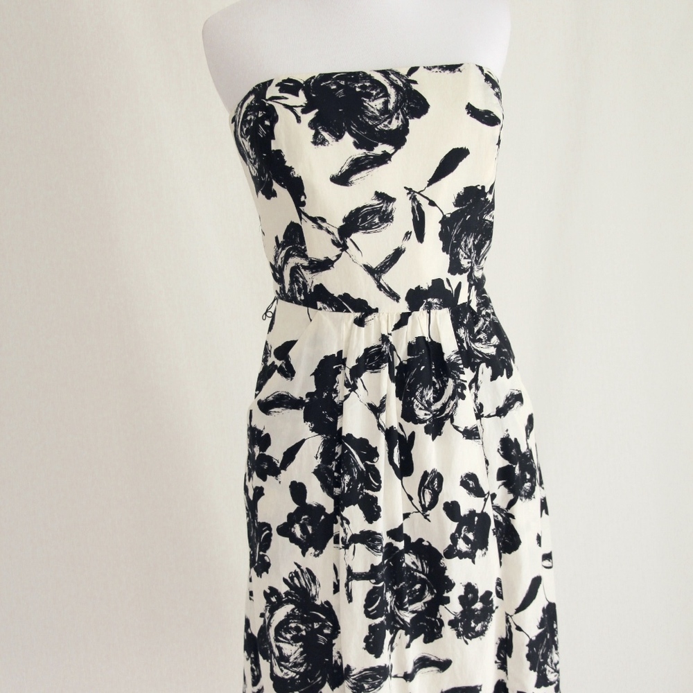 Slik/Cotton Blend Strapless Dress with pockets EUC