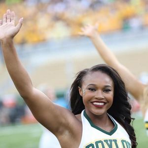 Meet your Posher, Jade