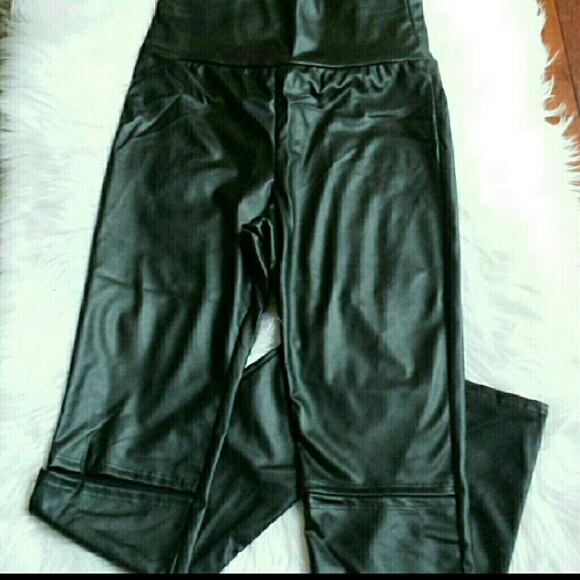 Faux Leather Split Knee Leggings - Picture 4 of 5
