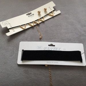 2 chokers
