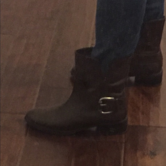 Donald Pliner Classic Brown Booties - Picture 4 of 4