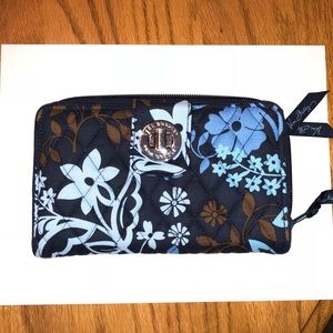 Vera Bradley turn lock wallet in Java Floral!