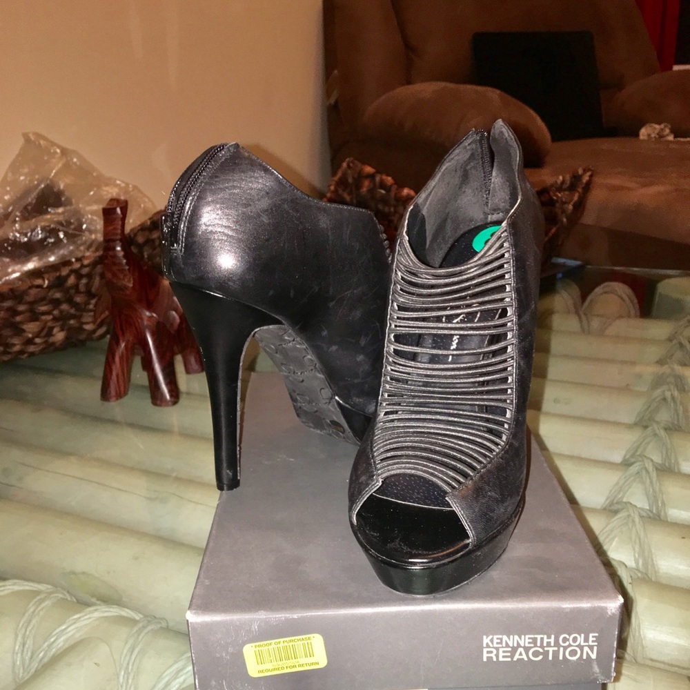 Leather strappy heels