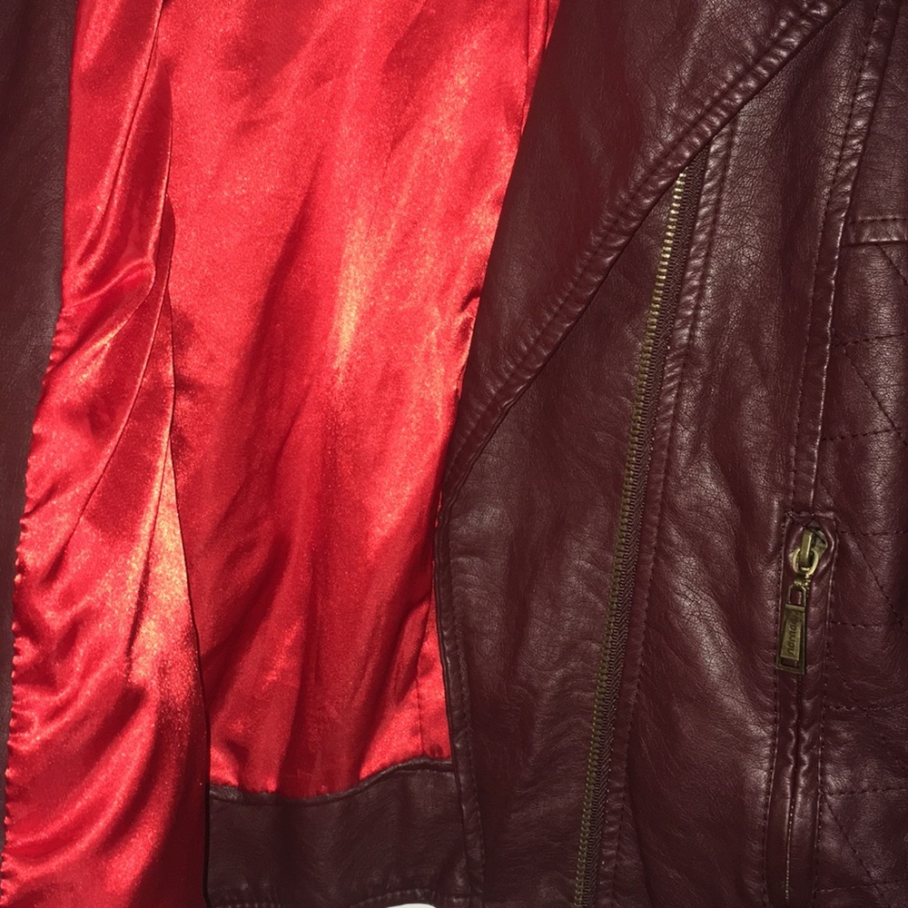 Leather jacket - Picture 2 of 4