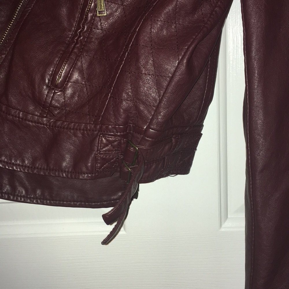 Leather jacket - Picture 4 of 4