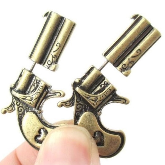 Kiss💋Kiss💋Bang💥Bang💥Revolver Earings - Picture 3 of 5