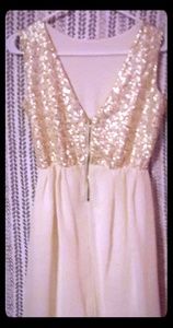 CHARMING CHARLIE Sml Gold dress