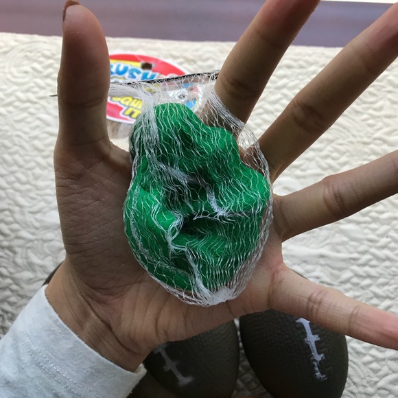 Crush Ball SLOWRISING Squishy Bundle - Picture 2 of 4