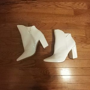 Gorgeous white booties..NEW IN B0X