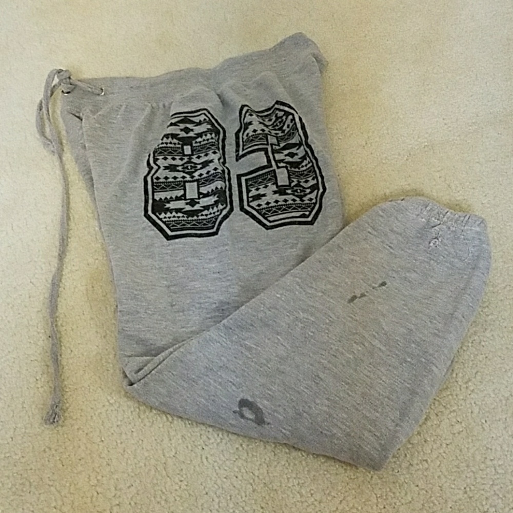 83 Sweatpants