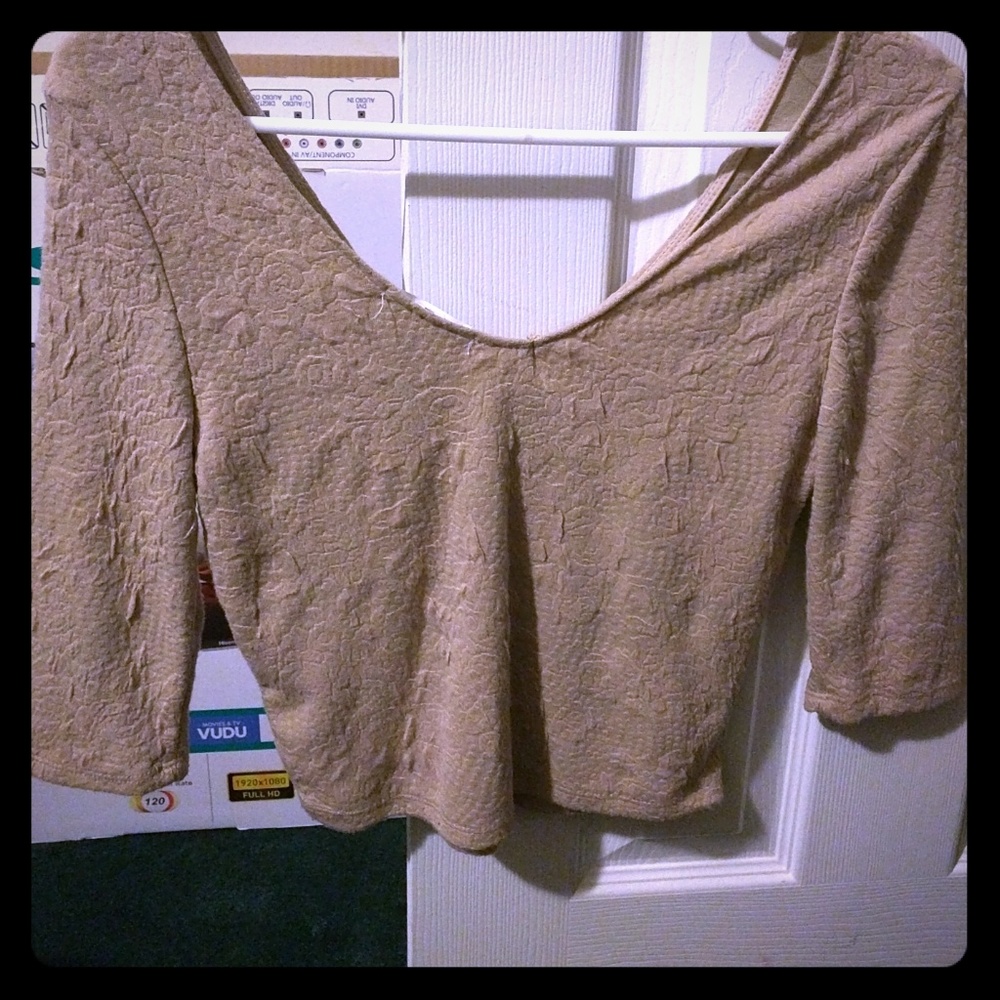 Casual cute half top