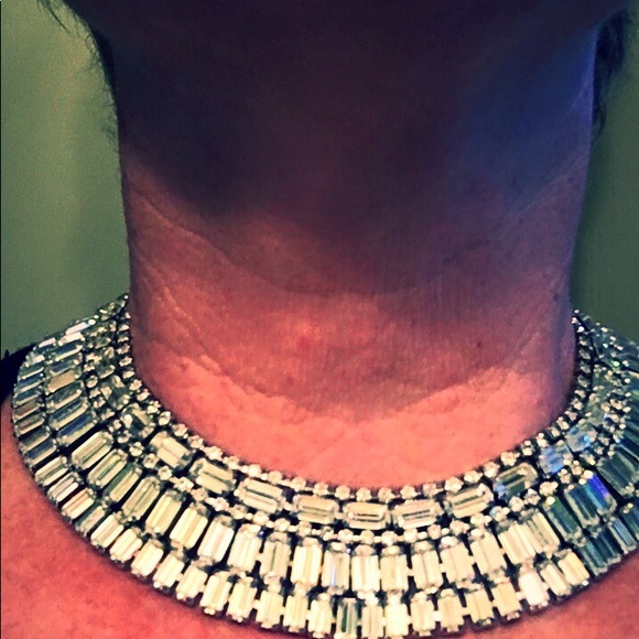 GORGEOUS WEIGHTED RHINESTONE COLLAR - Picture 6 of 6