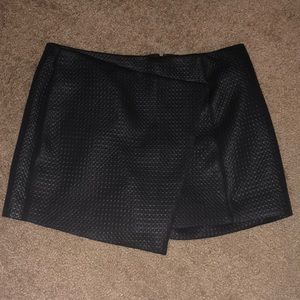 black express skort/ envelope shorts