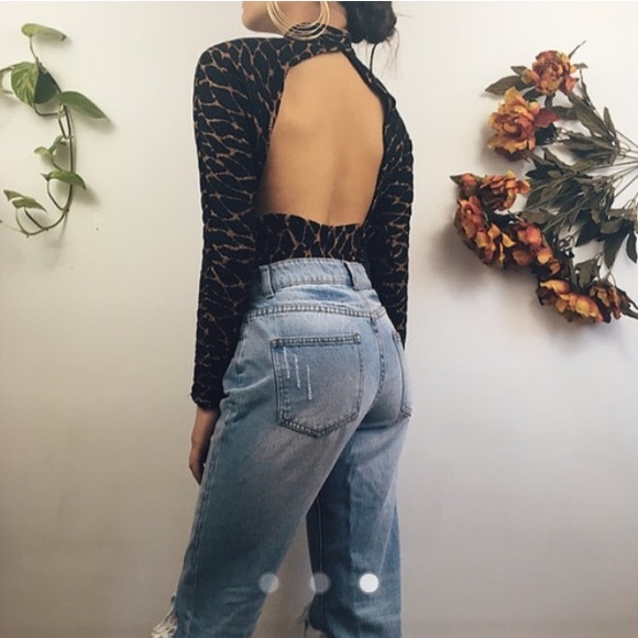 Jazzy Open Back Mock Neck Top - Picture 2 of 2