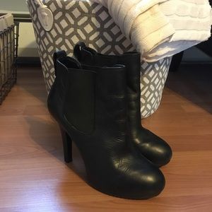 Jessica Simpson stiletto booties