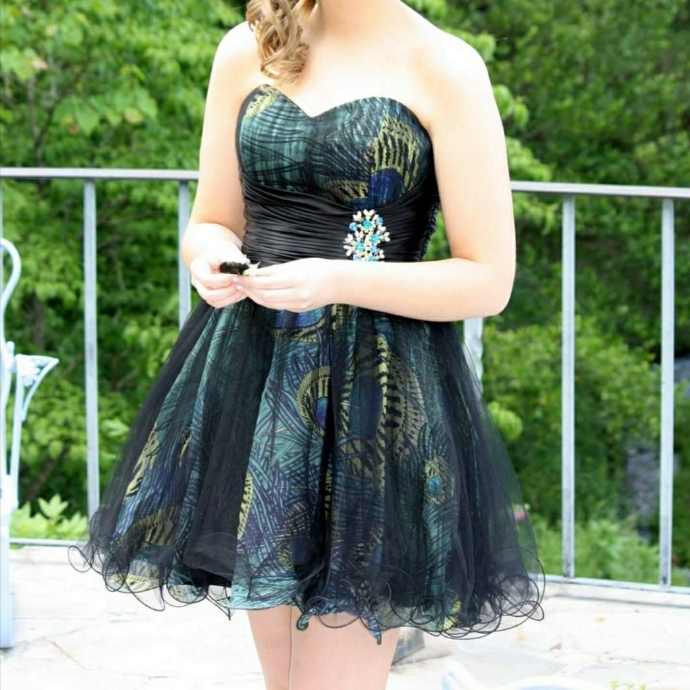 Cocktail or prom dress