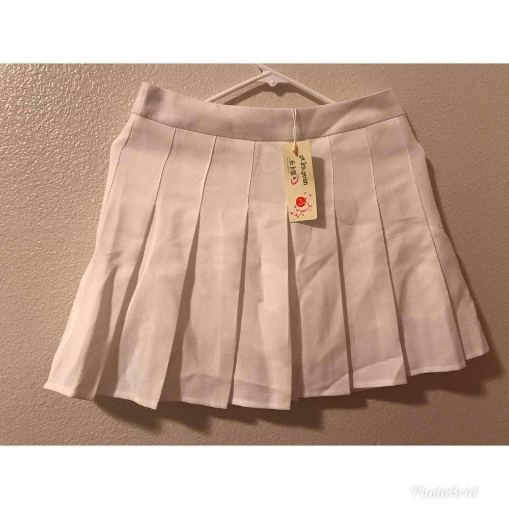White Pleated Mini Skirt