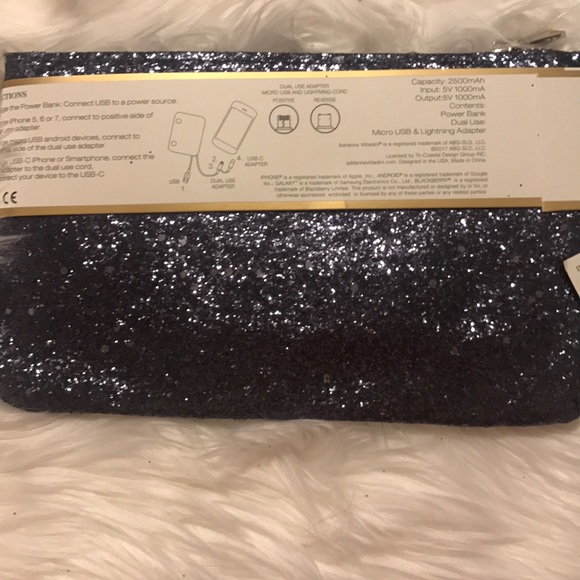 Adrienne Vittadini Charging Wallet - Picture 3 of 7