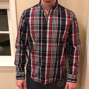 Tommy Hilfiger button down navy/red plaid