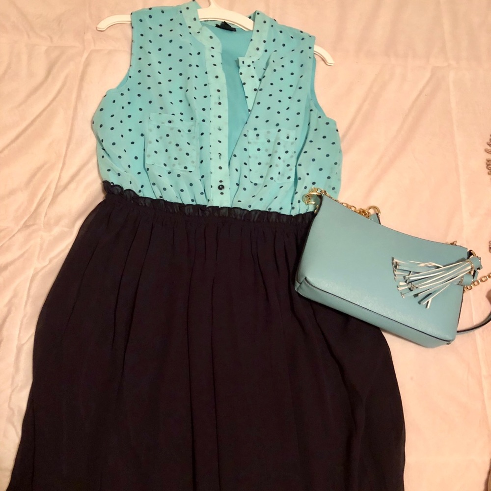 👗 Adorable Dress!