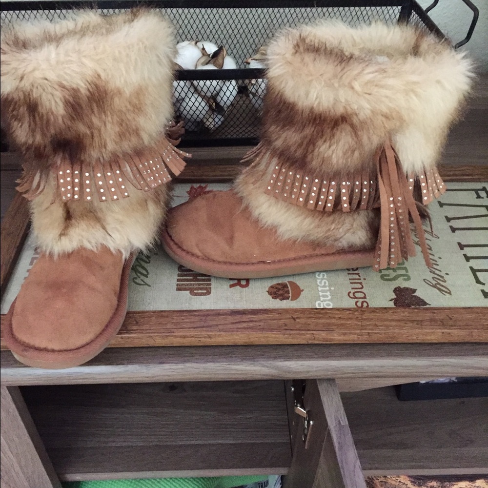 Justice girl fuzzy boots