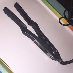 CROC flat iron