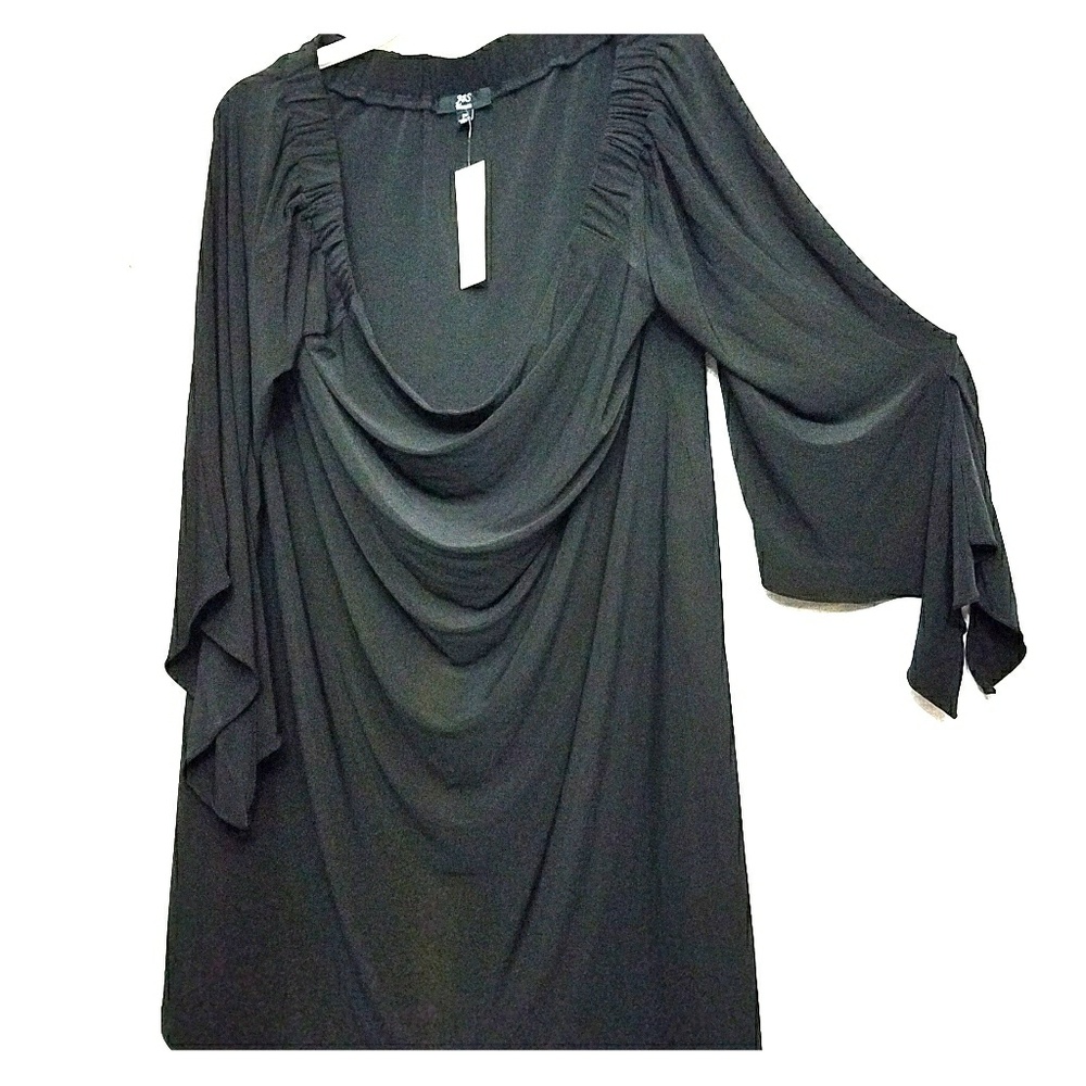 Plus size stretchy flowy dress