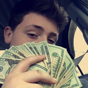 Meet your Posher, Alfed