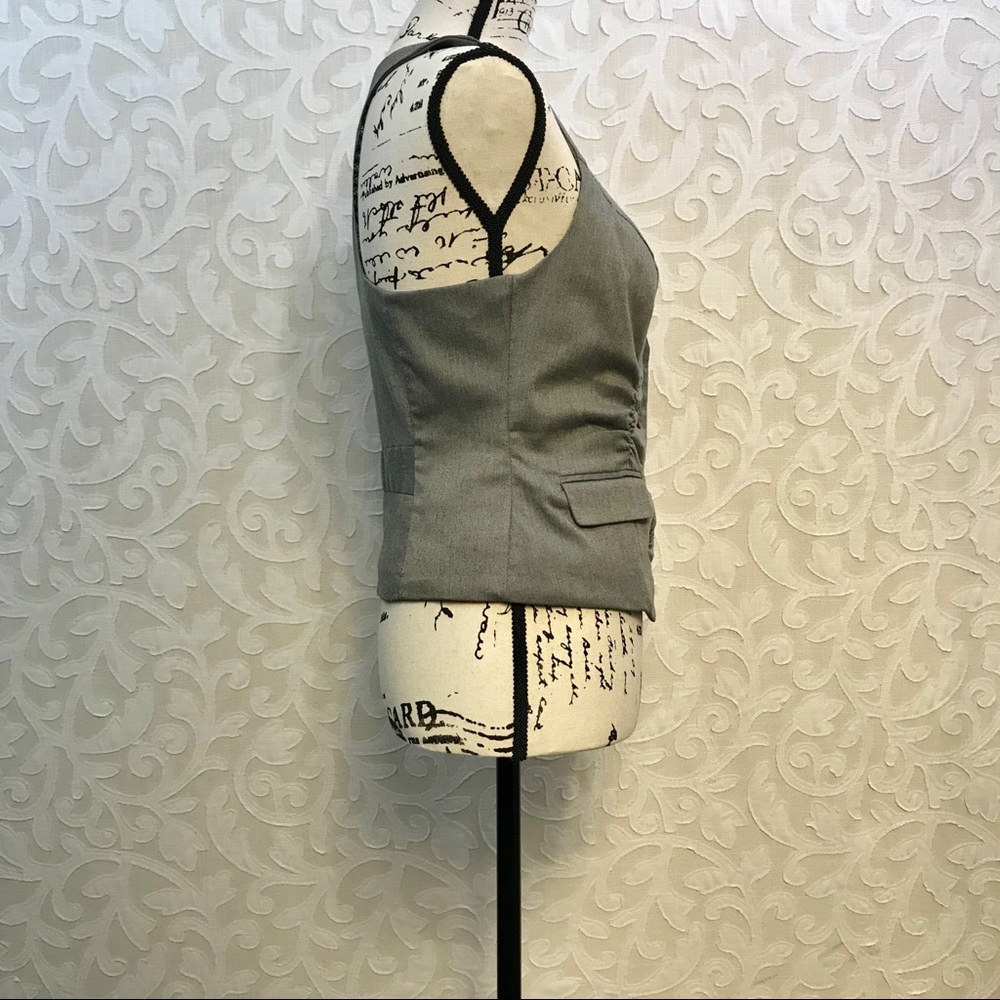 Maurice’s Structured Vest Size Small - Picture 5 of 8