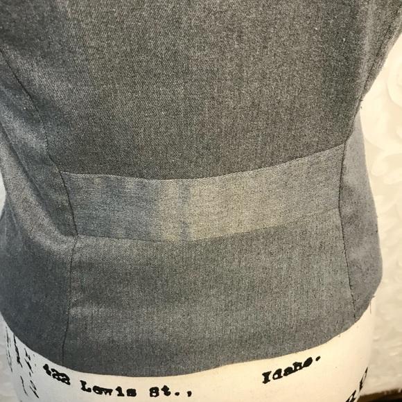 Maurice’s Structured Vest Size Small - Picture 4 of 8