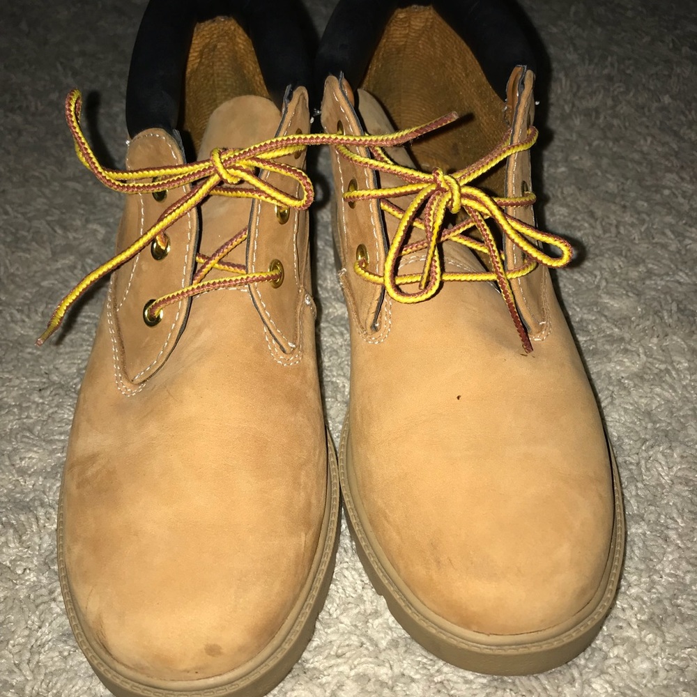 Timberlands low top boots