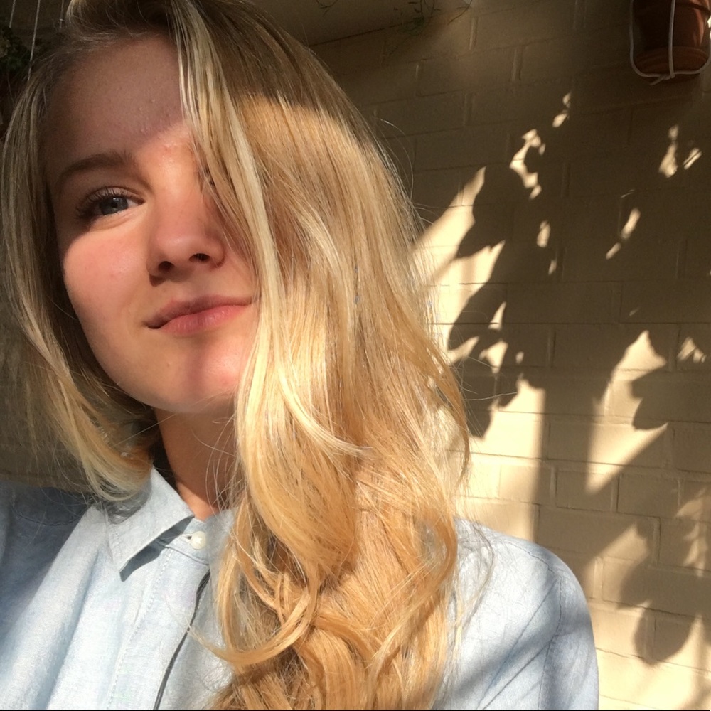 Meet your Posher, Vicki - Picture 1 of 1